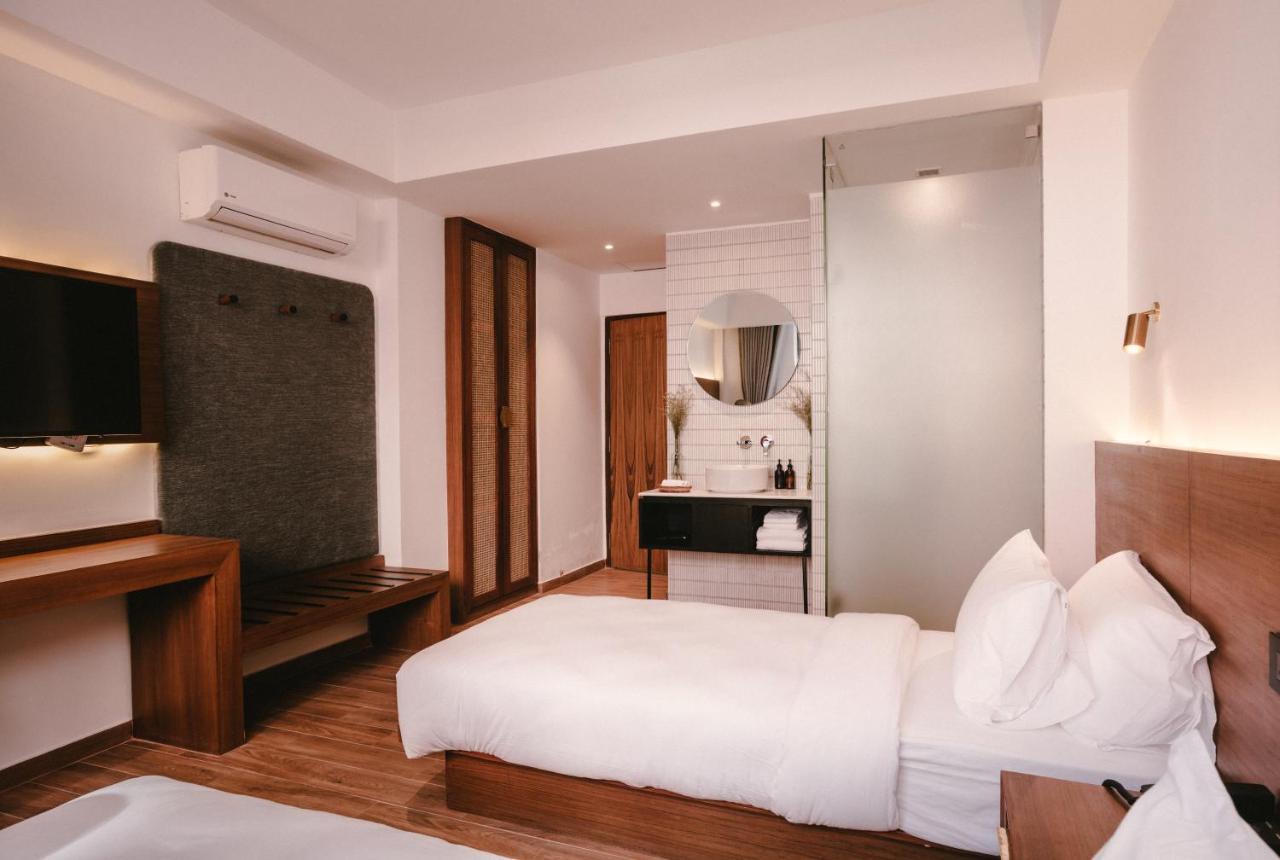 Nomad Hotel Lazimpat Катманду Екстериор снимка