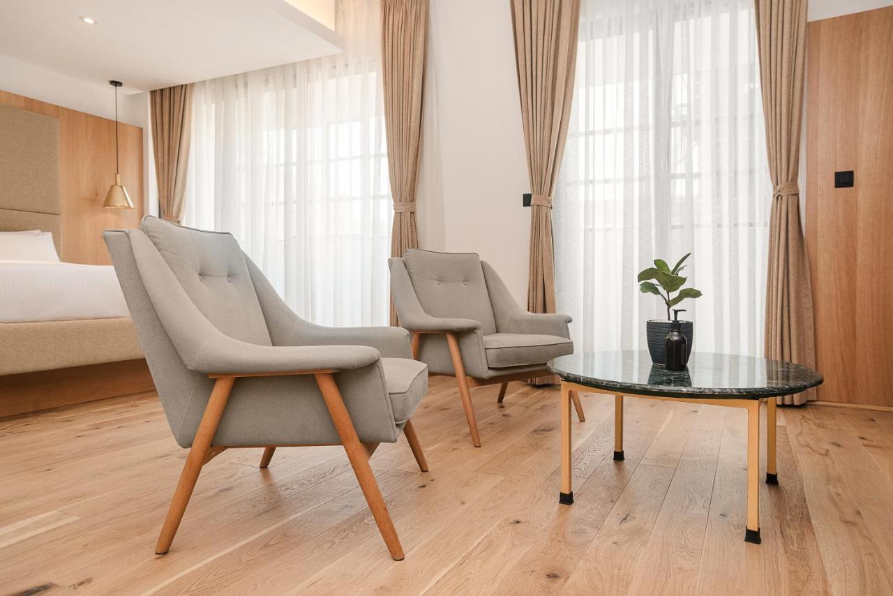 Nomad Hotel Lazimpat Катманду Екстериор снимка