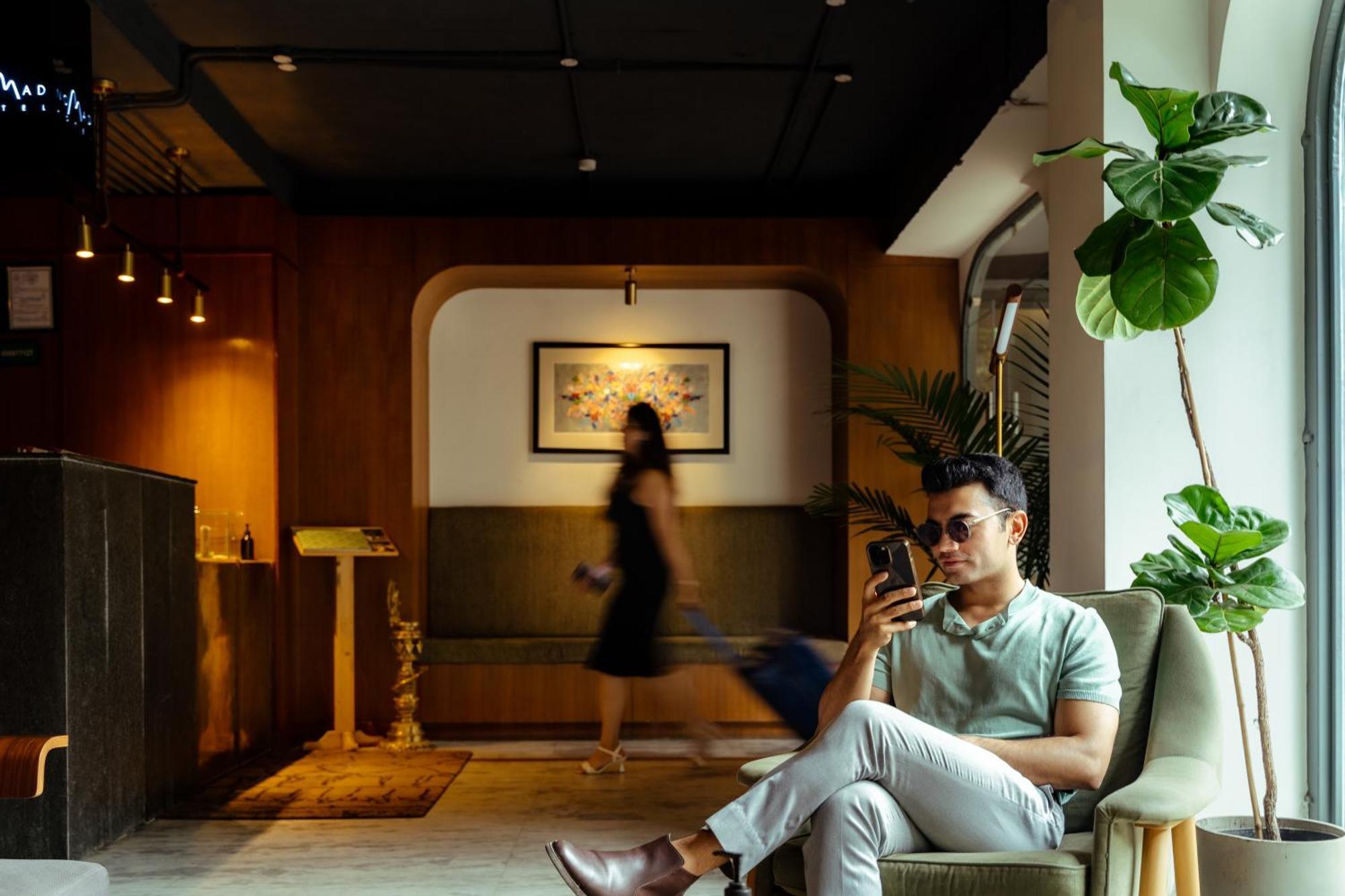 Nomad Hotel Lazimpat Катманду Екстериор снимка