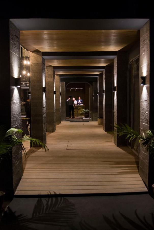 Nomad Hotel Lazimpat Катманду Екстериор снимка