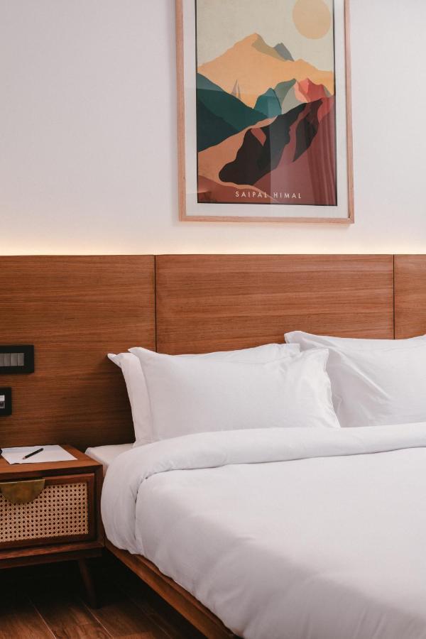 Nomad Hotel Lazimpat Катманду Екстериор снимка